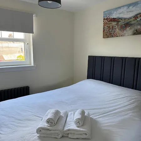Modern 3 Bedroom Apartment In Markinch, Fife Exterior photo